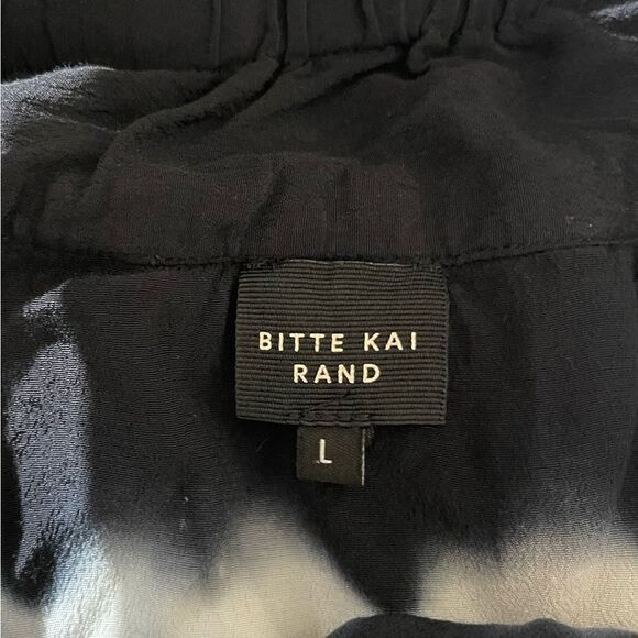 Sold - Picture 2 of 3